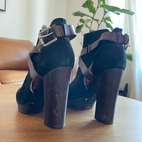 MICHEAL KORS black suede high heel boots - Picture 3 of 8